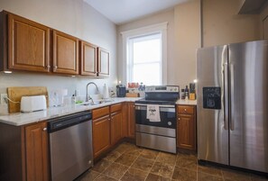 Microwave, coffee/tea maker, cookware/dishes/utensils