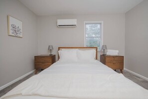 2 Schlafzimmer, Schreibtisch, Bügeleisen/Bügelbrett, WLAN