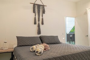 2 camere, una scrivania, Wi-Fi gratuito, lenzuola