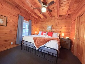 5 Schlafzimmer, Schreibtisch, Bügeleisen/Bügelbrett, kostenloses WLAN