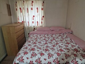 1 chambre, bureau, accès au Wi-Fi (inclus)