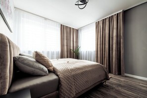 2 bedrooms, iron/ironing board, WiFi, bed sheets - Comfy and spacious apartment with terrace and grill in Poprad near High Tatras (Poprad)