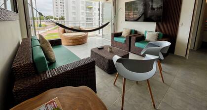 Spacious 3-bedroom apartment with fitness room, WiFi in fabulous Girardot