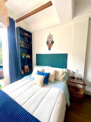 1 quarto, espaço de trabalho para notebook