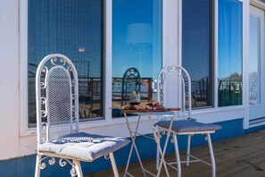 Outdoor dining - Blue Legacy: Where Adventure & Relaxation Collide! (Abilene)