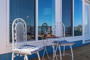 Outdoor dining - Blue Legacy: Where Adventure & Relaxation Collide! (Abilene)