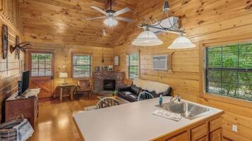 TV connectée, cheminée