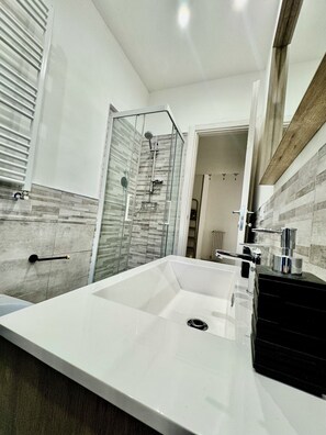 Toilet paper - Wonderful apartment with WiFi in charming Roma near the C Alessandrino (Roma)