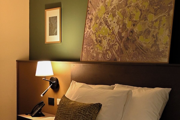 Standard Room | In-room safe, free WiFi, bed sheets