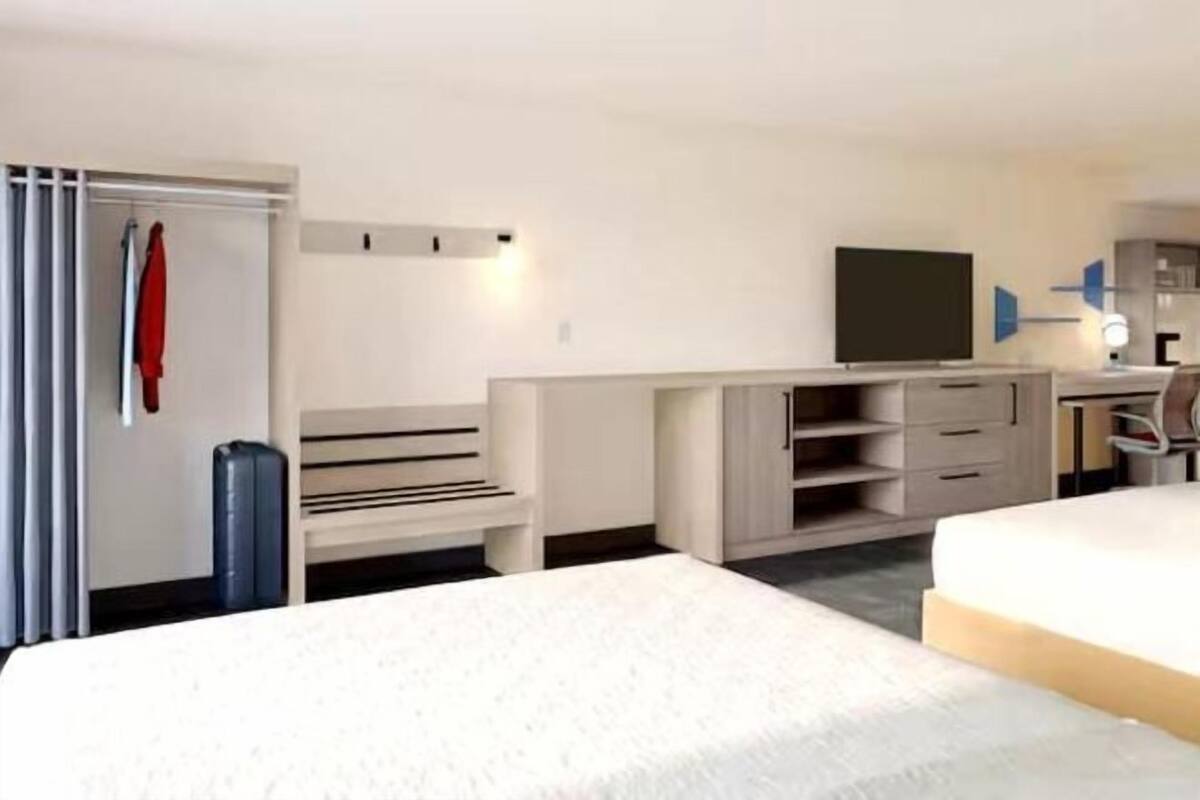 In-room safe, desk, laptop workspace, blackout drapes