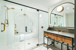 Deluxe Room, 1 King Bed | Bathroom - The Hotel Monroe, Tapestry Collection By Hilton (Monroe)