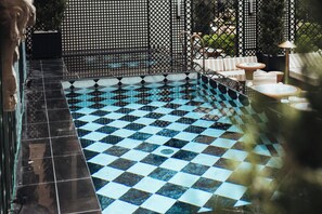 Outdoor pool - Sax Paris, LXR Hotels & Resorts (Paris)