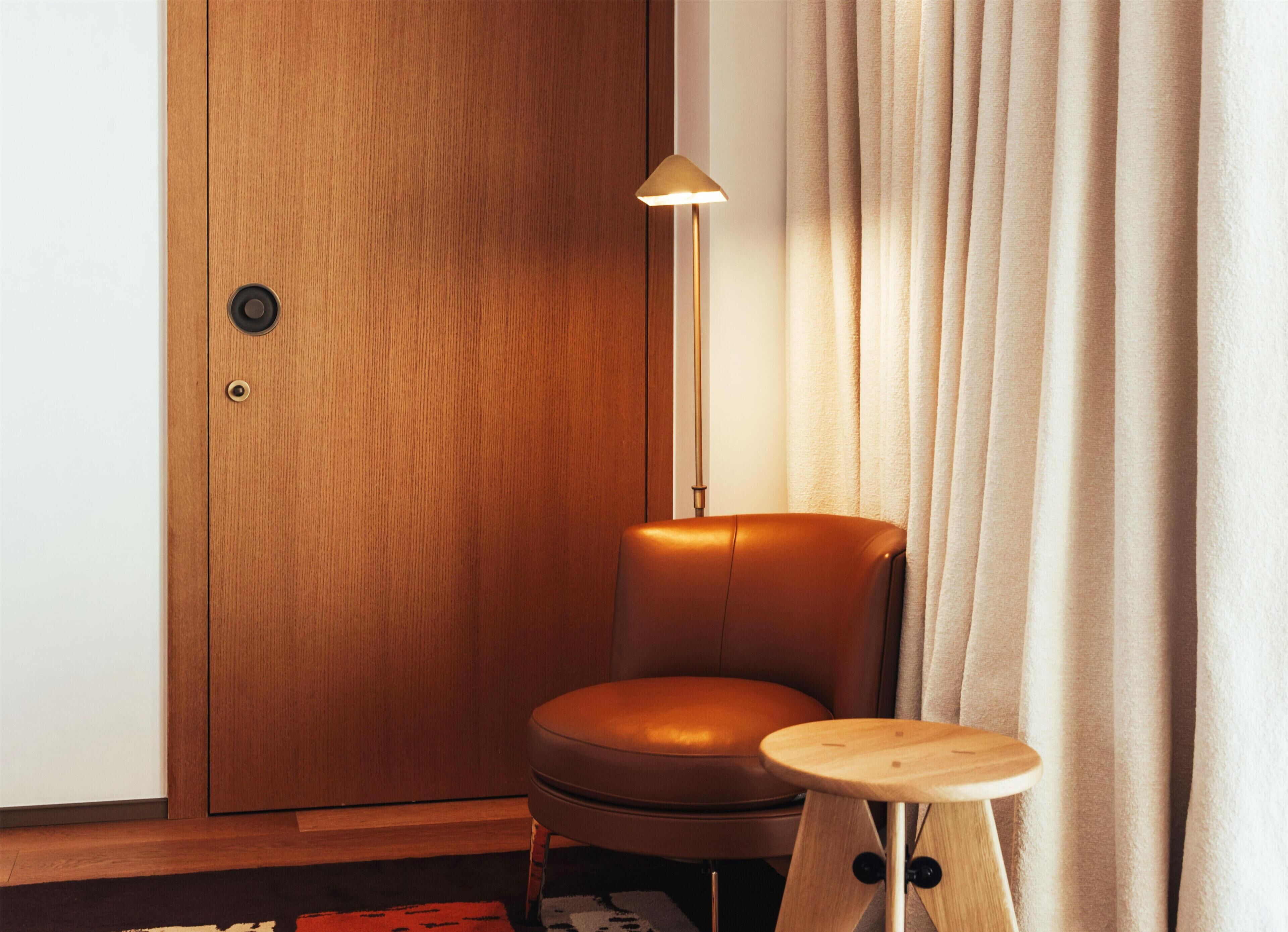 Junior Suite, 2 Twin Beds | Living area | 55-inch flat-screen TV with satellite channels, heated floors