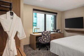 In-room safe, desk, laptop workspace, blackout drapes