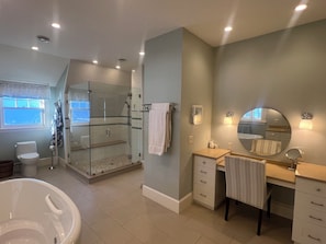 Shower, jetted bath, hair dryer, towels