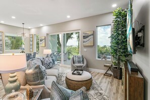 TV connectée, livres, médiathèque