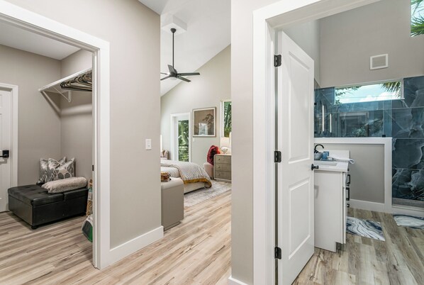 5 chambres, fer et planche à repasser, Wi-Fi gratuit