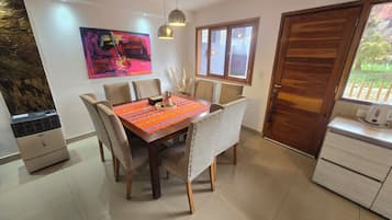 Comfort Apartment, Mountain View | In-room dining