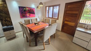 Comfort Apartment, Mountain View | In-room dining