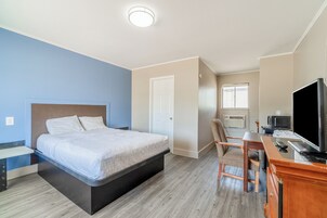 Desk, iron/ironing board, free WiFi, bed sheets