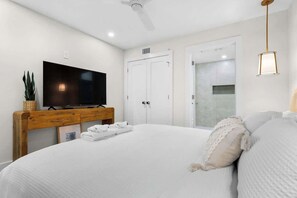 2 bedrooms, free WiFi - Oceanside Oasis by Carolina Getaway - Oceanfront Condo POOL & HOT TUB OPEN (Carolina Beach)