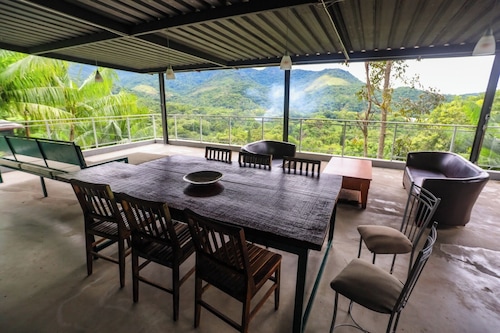 House with lounge balcony and panoramic view in Vargem Grande,