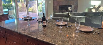 The Gem of Fallbrook - A unique stay with breathtaking views on an Avocado Farm!