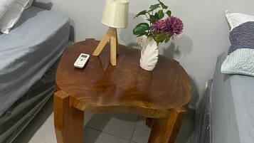 1 chambre, fer et planche Ă  repasser, Wi-Fi gratuit, draps fournis
