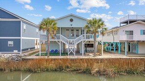 Exterior - Charming 4-bedroom home on the channel in Cherry Grove (North Myrtle Beach)
