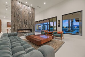 Interior - 'Polo Ranch' 5 BR, 2.5 acres, private tennis court (La Quinta)