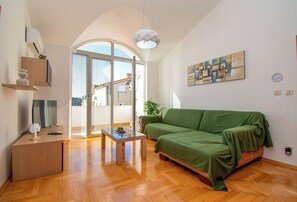 TV - Apartman Vallis by Istrabook (Pula)