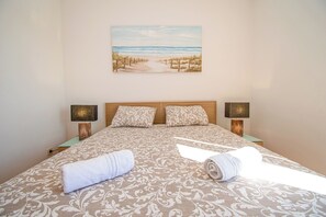 2 bedrooms, internet, bed sheets - Apartman Vallis by Istrabook (Pula)