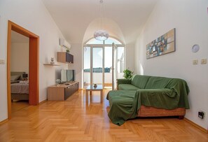 TV - Apartman Vallis by Istrabook (Pula)