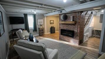 Smart TV, fireplace, books