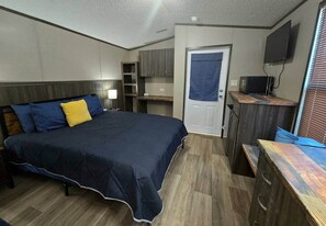 1 bedroom, desk, iron/ironing board, free WiFi