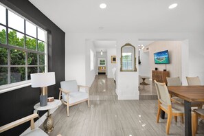 Interior - Vila Argentina- 3 bed/3 bath Home in Brickell near the action (Miami)