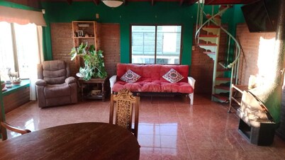 3-bedroom bed & breakfast in charming El Quisco with WiFi