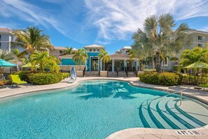 A heated pool - Beautiful Condo at Margaritaville - Less than 1 mile to AMI! (Bradenton)