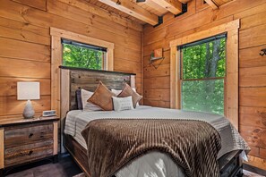 3 Schlafzimmer, Zimmersafe, Bügeleisen/Bügelbrett, kostenloses WLAN