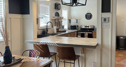 Charming 2-bedroom house minutes from Texas Tech in the Heart of Lubbock!