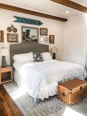 1 chambre, bureau, fer et planche à repasser, Wi-Fi
