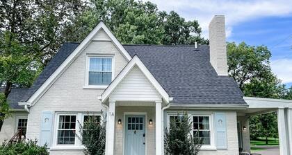 New Studio Apt w/ KING Bed- 1mi. to Columbia's Sq!