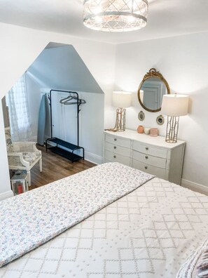 1 Schlafzimmer, Schreibtisch, Bügeleisen/Bügelbrett, WLAN