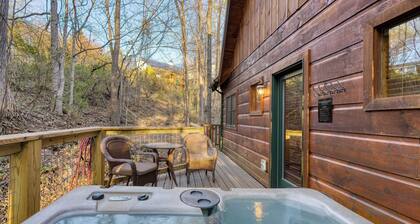 Hottub, Game Room, Forest Views, Near Gatlinburg Four Bears Lodge by Avantstay