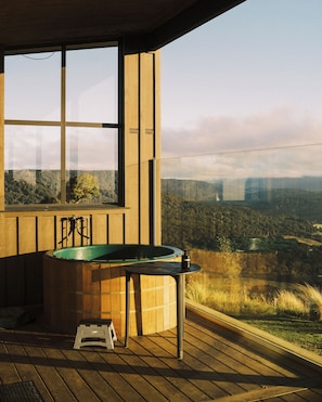 Luxury Cabin, Hot Tub, Sea View - Beresford Heights (transfer to the lodge via ATV) | 1 bedroom, premium bedding, down duvets, laptop workspace - Beresford Heights & Rise (Puketiro)