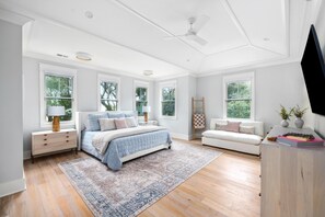 6 室のベッドルーム、アイロン / アイロン台、WiFi (無料)、ベッドシーツ