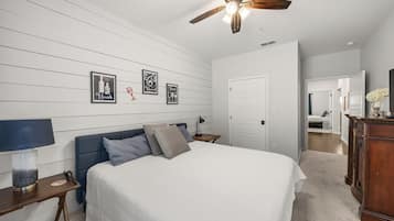 2 slaapkamers, een strijkplank/strijkijzer, wifi, beddengoed