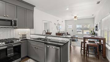 Fridge, microwave, oven, stovetop