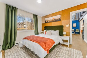 5 chambres, fer et planche à repasser, Wi-Fi, draps fournis