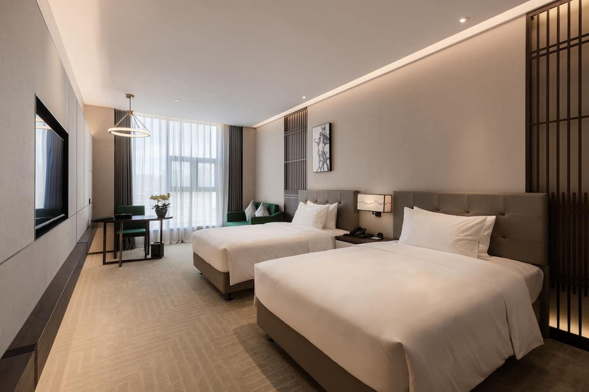 Comfort Twin Room | In-room safe, desk, blackout drapes, free WiFi